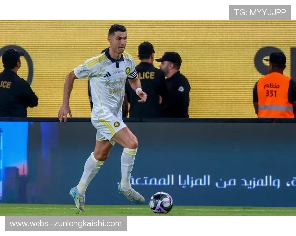 阿奇迪多次神扑力挽狂澜沙特门将化身铜墙铁壁守住出线希望